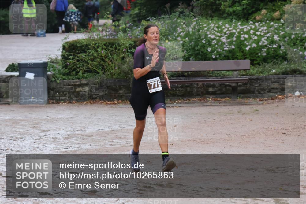 13.09.2026 - Stadtparktriathlon Emre Sener http://msf.ph/oto/10265863 13.09.2026 12:34:59 Laufen 779, 737, 743, 745, 779, 796, 825, 937 meine-sportfotos.de