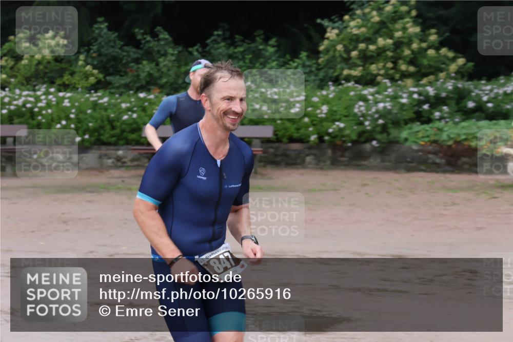 13.09.2026 - Stadtparktriathlon Emre Sener http://msf.ph/oto/10265916 13.09.2026 12:35:43 Laufen 25, 847, 716, 733, 765, 847, 859, 864, 894, 963 meine-sportfotos.de