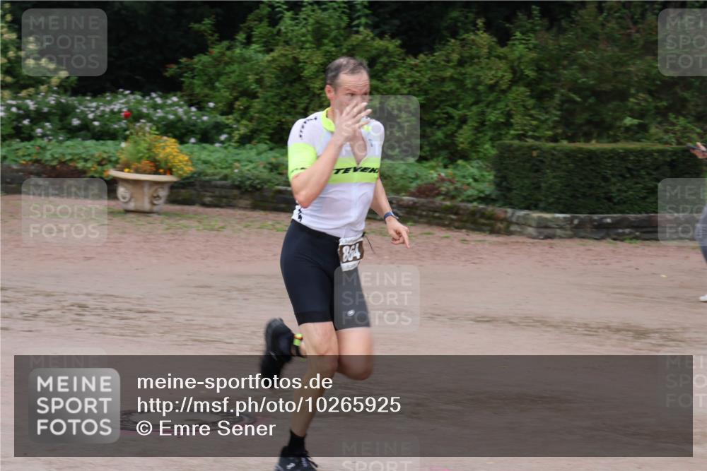 13.09.2026 - Stadtparktriathlon Emre Sener http://msf.ph/oto/10265925 13.09.2026 12:35:47 Laufen 854, 716, 733, 765, 847, 859, 864, 877, 894, 963 meine-sportfotos.de