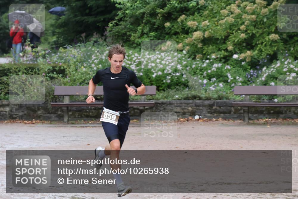 13.09.2026 - Stadtparktriathlon Emre Sener http://msf.ph/oto/10265938 13.09.2026 12:36:09 Laufen 859, 712, 859, 877 meine-sportfotos.de