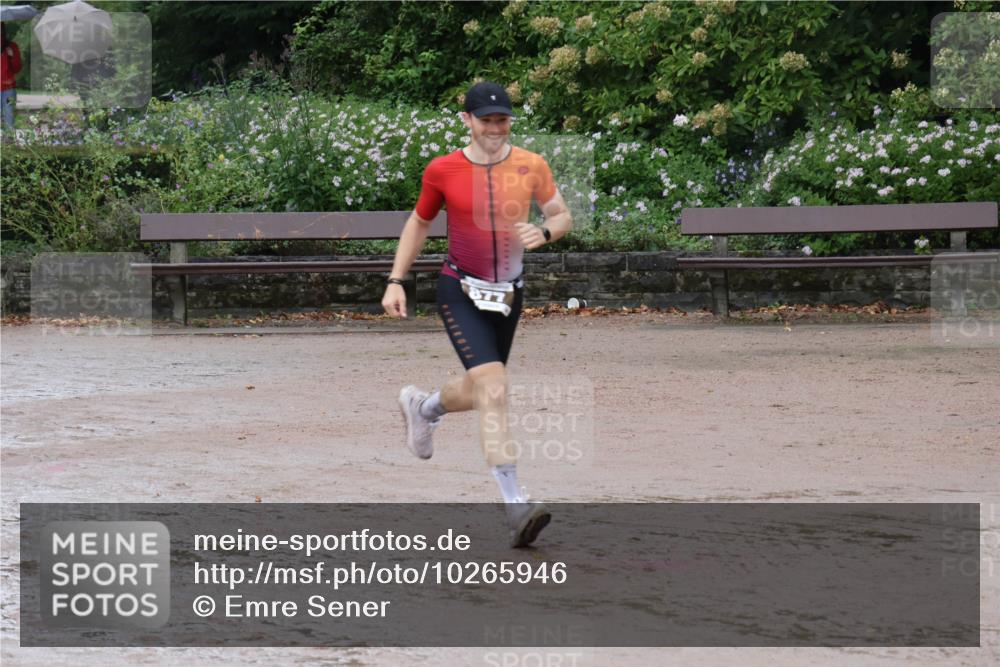 13.09.2026 - Stadtparktriathlon Emre Sener http://msf.ph/oto/10265946 13.09.2026 12:36:13 Laufen 77, 712, 859, 877 meine-sportfotos.de