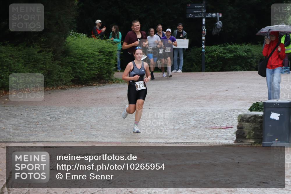 13.09.2026 - Stadtparktriathlon Emre Sener http://msf.ph/oto/10265954 13.09.2026 12:36:34 Laufen 798, 741, 23, 741, 754, 798, 804, 839 meine-sportfotos.de