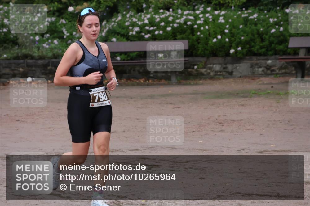 13.09.2026 - Stadtparktriathlon Emre Sener http://msf.ph/oto/10265964 13.09.2026 12:36:41 Laufen 798, 741, 754, 798, 802, 804, 839 meine-sportfotos.de