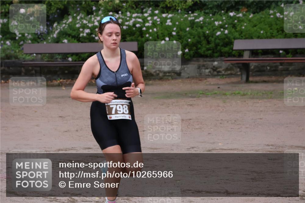 13.09.2026 - Stadtparktriathlon Emre Sener http://msf.ph/oto/10265966 13.09.2026 12:36:42 Laufen 798, 741, 754, 798, 802, 804, 839 meine-sportfotos.de