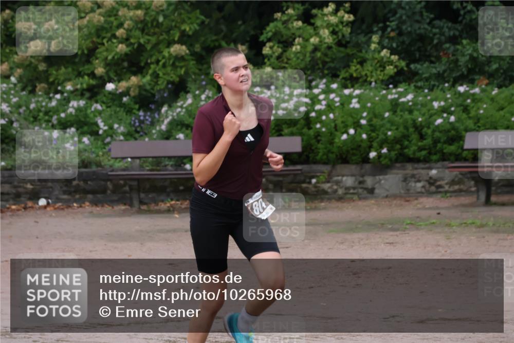 13.09.2026 - Stadtparktriathlon Emre Sener http://msf.ph/oto/10265968 13.09.2026 12:36:43 Laufen 3, 80, 741, 754, 798, 802, 804, 839 meine-sportfotos.de