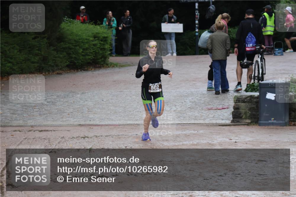 13.09.2026 - Stadtparktriathlon Emre Sener http://msf.ph/oto/10265982 13.09.2026 12:36:56 Laufen 802, 741, 754, 802 meine-sportfotos.de