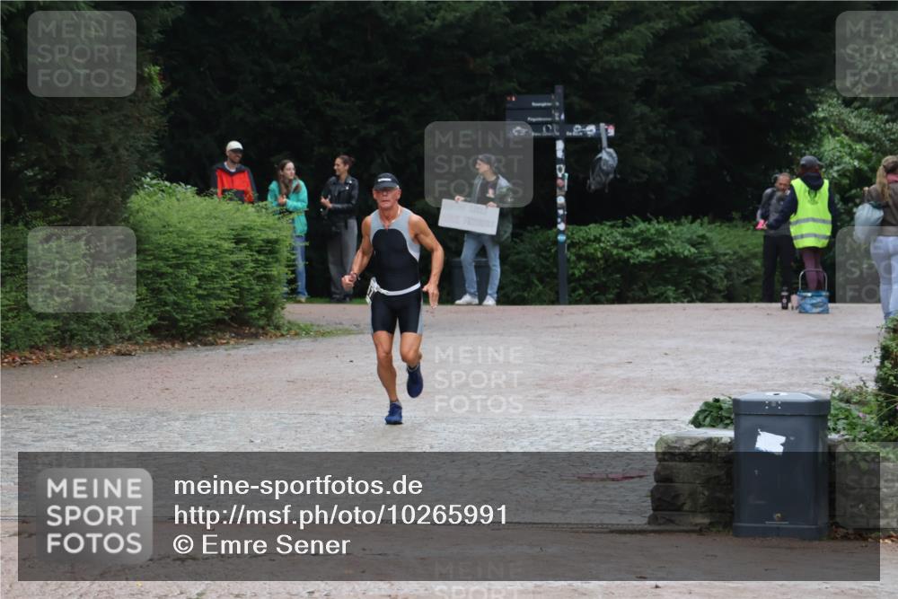 13.09.2026 - Stadtparktriathlon Emre Sener http://msf.ph/oto/10265991 13.09.2026 12:37:15 Laufen 838, 908, 917 meine-sportfotos.de