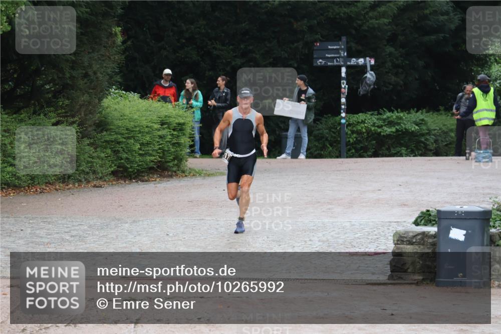 13.09.2026 - Stadtparktriathlon Emre Sener http://msf.ph/oto/10265992 13.09.2026 12:37:15 Laufen 838, 908, 917 meine-sportfotos.de