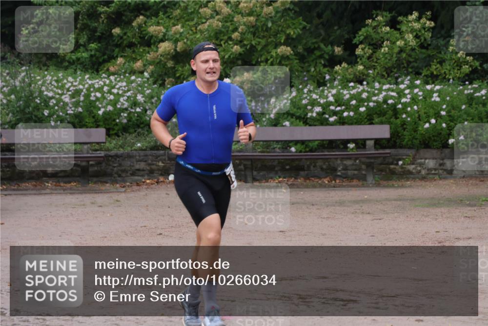 13.09.2026 - Stadtparktriathlon Emre Sener http://msf.ph/oto/10266034 13.09.2026 12:38:01 Laufen 788, 853, 907, 911 meine-sportfotos.de