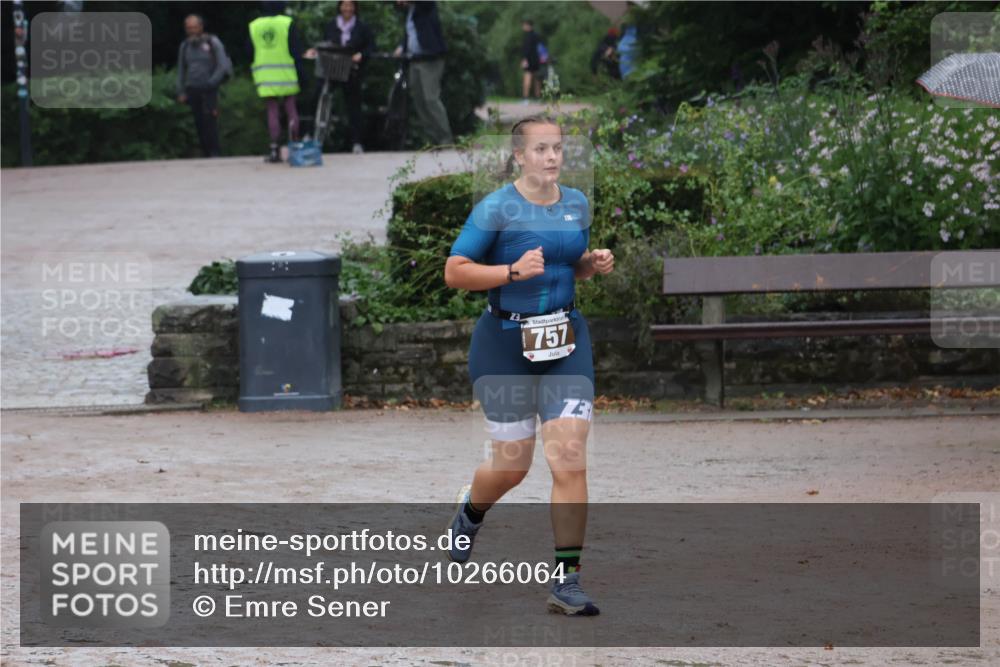 13.09.2026 - Stadtparktriathlon Emre Sener http://msf.ph/oto/10266064 13.09.2026 12:38:46 Laufen 23, 757, 3, 757, 786, 906 meine-sportfotos.de