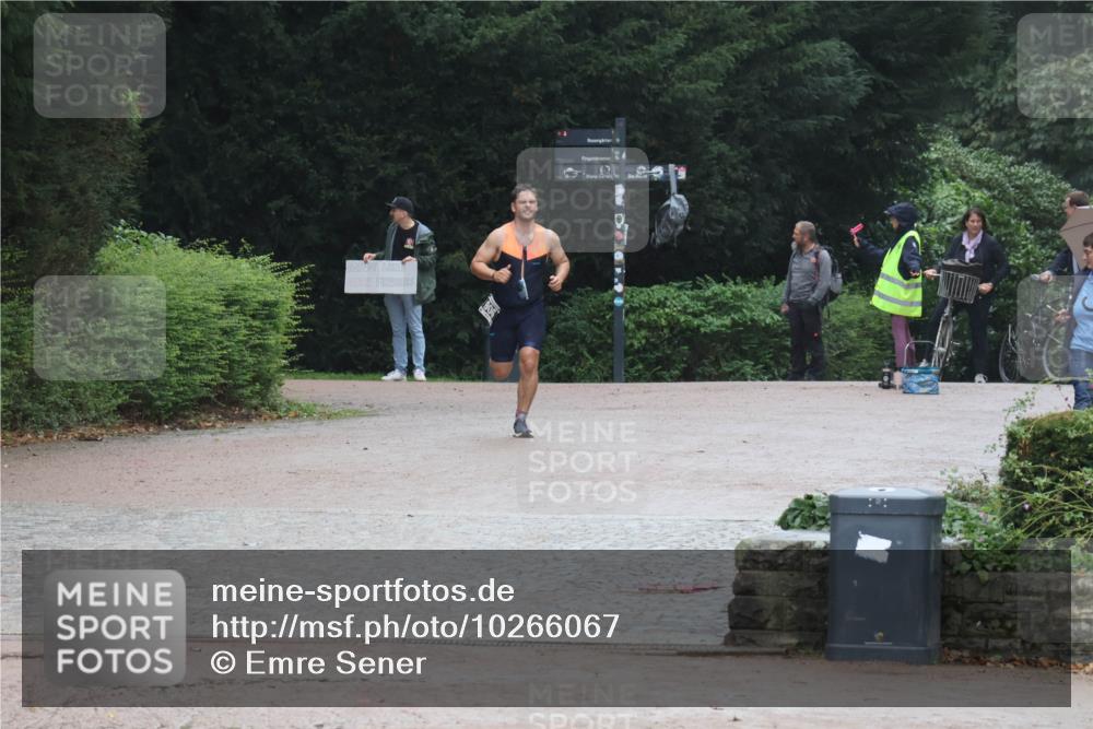 13.09.2026 - Stadtparktriathlon Emre Sener http://msf.ph/oto/10266067 13.09.2026 12:39:04 Laufen 906, 740, 906 meine-sportfotos.de
