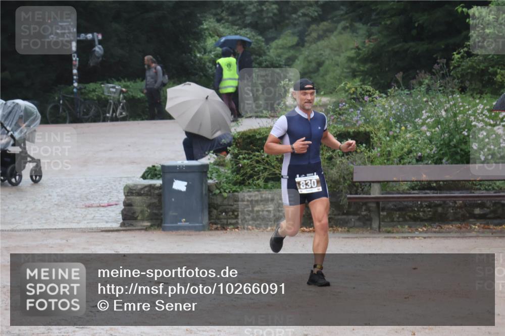 13.09.2026 - Stadtparktriathlon Emre Sener http://msf.ph/oto/10266091 13.09.2026 12:39:34 Laufen 830, 740, 759, 830 meine-sportfotos.de