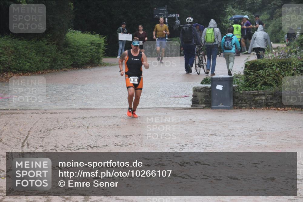 13.09.2026 - Stadtparktriathlon Emre Sener http://msf.ph/oto/10266107 13.09.2026 12:40:24 Laufen 1918, 732, 826, 829, 918 meine-sportfotos.de