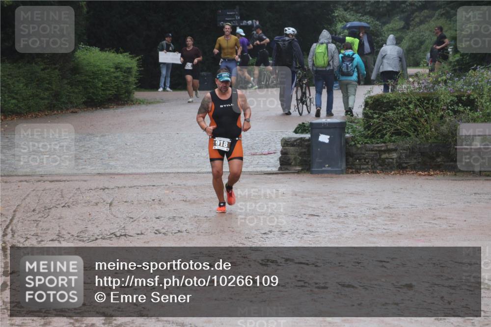 13.09.2026 - Stadtparktriathlon Emre Sener http://msf.ph/oto/10266109 13.09.2026 12:40:25 Laufen 918, 732, 826, 829, 918, 925 meine-sportfotos.de