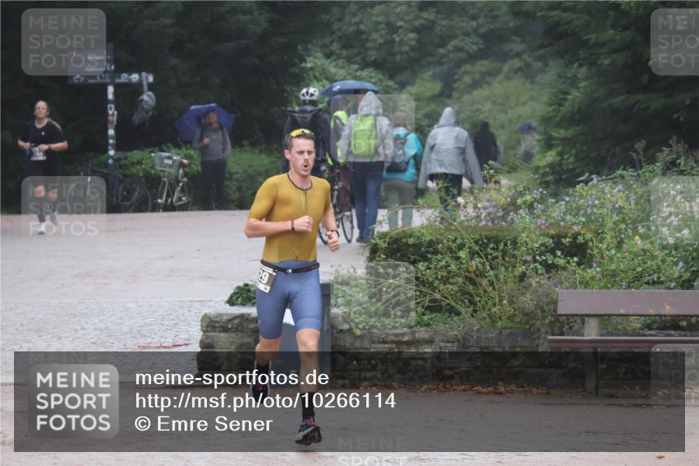 13.09.2026 - Stadtparktriathlon Emre Sener http://msf.ph/oto/10266114 13.09.2026 12:40:31 Laufen 29, 732, 748, 826, 829, 903, 918, 925 meine-sportfotos.de