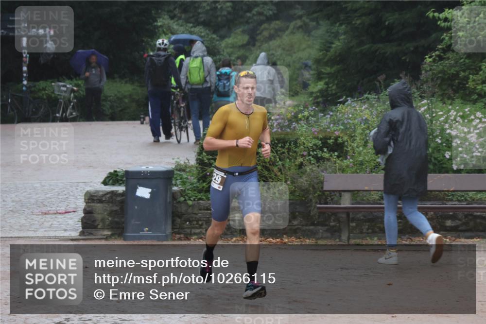 13.09.2026 - Stadtparktriathlon Emre Sener http://msf.ph/oto/10266115 13.09.2026 12:40:32 Laufen 29, 732, 748, 826, 829, 903, 918, 925 meine-sportfotos.de
