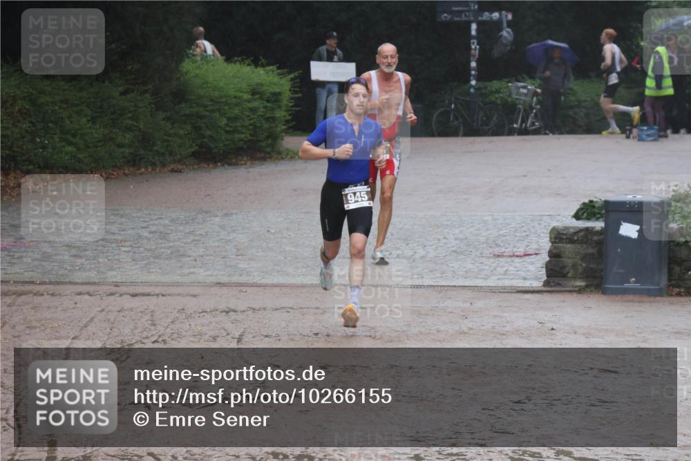 13.09.2026 - Stadtparktriathlon Emre Sener http://msf.ph/oto/10266155 13.09.2026 12:41:08 Laufen 945, 886, 945 meine-sportfotos.de