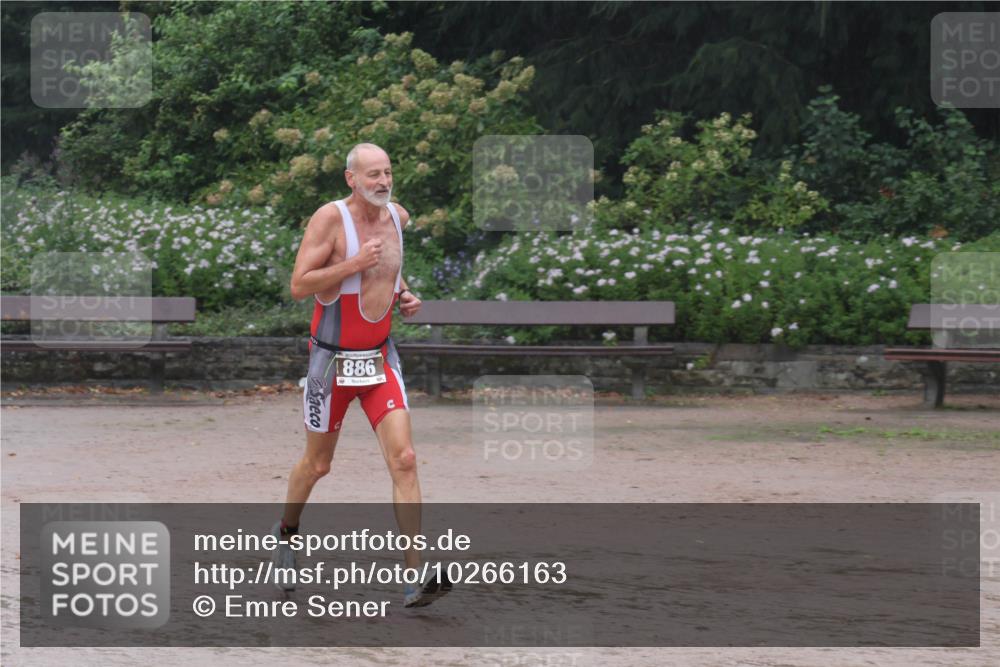 13.09.2026 - Stadtparktriathlon Emre Sener http://msf.ph/oto/10266163 13.09.2026 12:41:13 Laufen 886, 758, 886, 945 meine-sportfotos.de