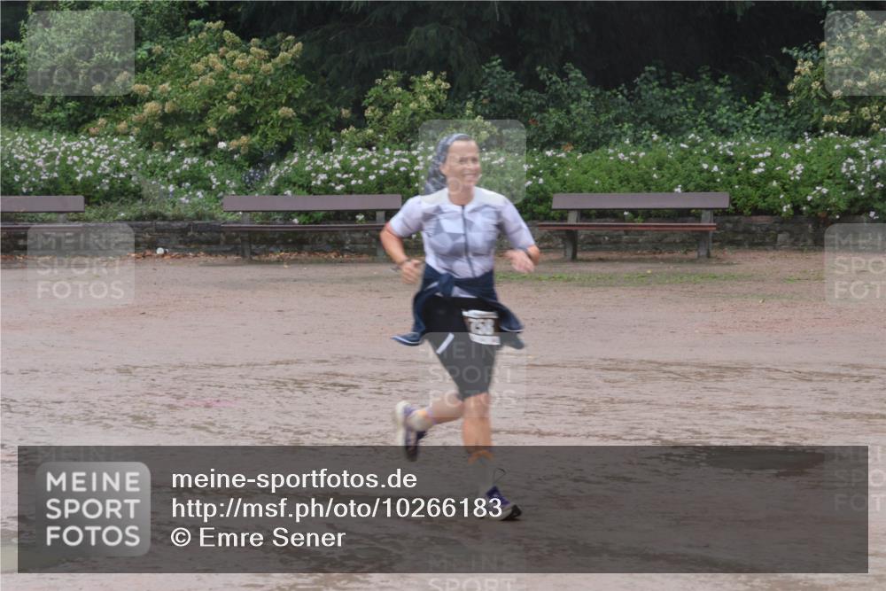 13.09.2026 - Stadtparktriathlon Emre Sener http://msf.ph/oto/10266183 13.09.2026 12:41:31 Laufen 758, 1021 meine-sportfotos.de