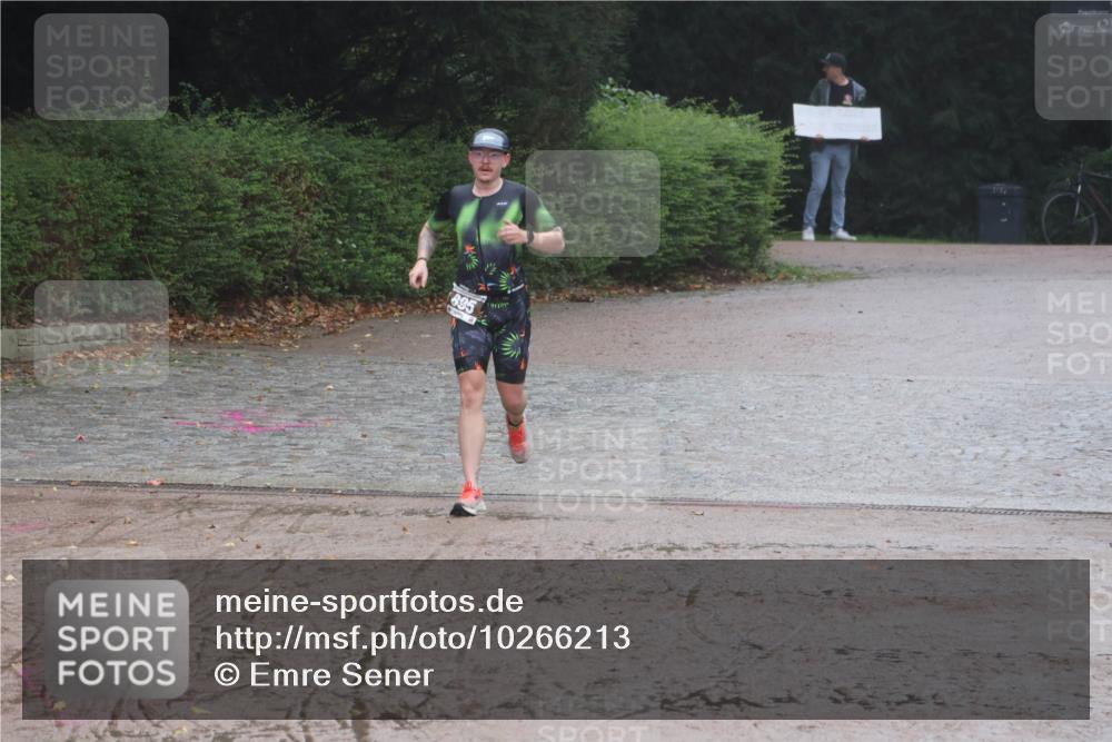13.09.2026 - Stadtparktriathlon Emre Sener http://msf.ph/oto/10266213 13.09.2026 12:42:14 Laufen 835, 807, 866, 882, 895, 948 meine-sportfotos.de