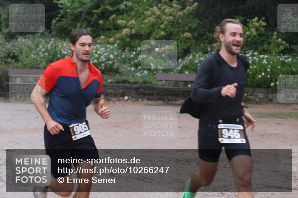 13.09.2026 - Stadtparktriathlon Emre Sener http://msf.ph/oto/10266247 13.09.2026 12:43:11 Laufen 905, 1946, 738, 750, 823, 873, 905, 946 meine-sportfotos.de