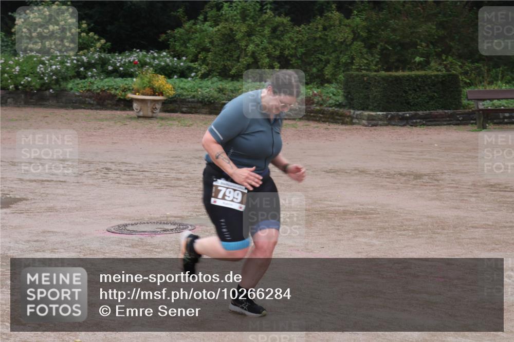 13.09.2026 - Stadtparktriathlon Emre Sener http://msf.ph/oto/10266284 13.09.2026 12:43:53 Laufen 1799, 751, 799, 805, 835, 860, 863 meine-sportfotos.de