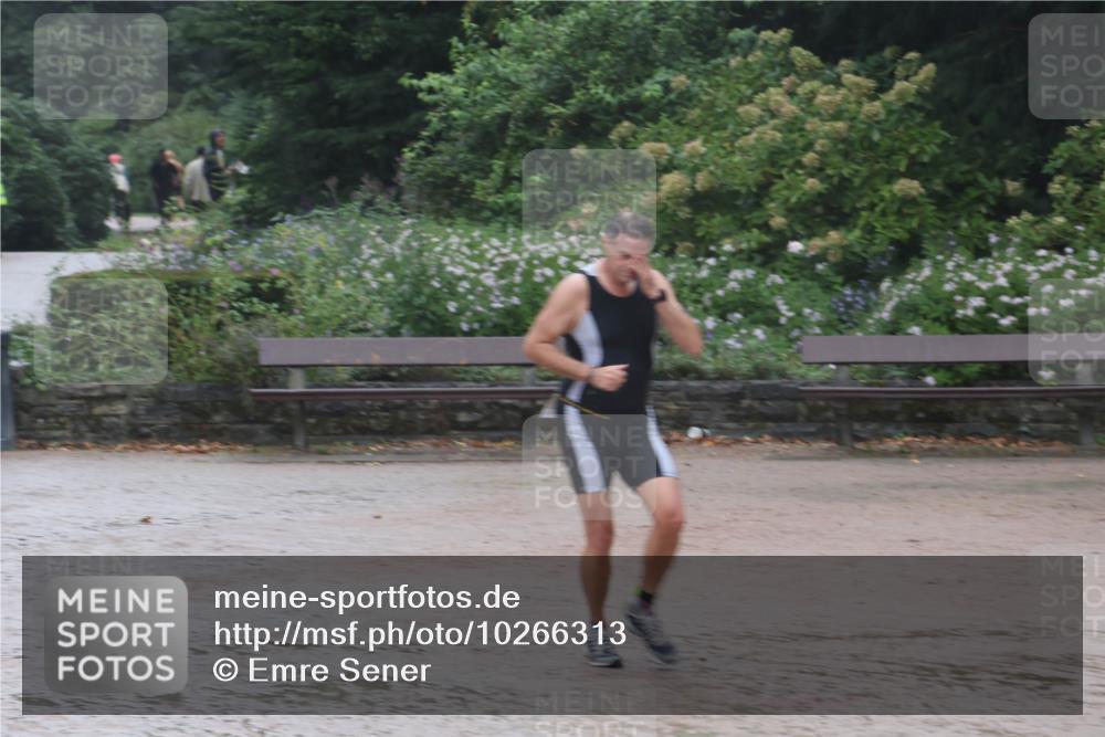 13.09.2026 - Stadtparktriathlon Emre Sener http://msf.ph/oto/10266313 13.09.2026 12:44:42 Laufen 744, 865, 871 meine-sportfotos.de