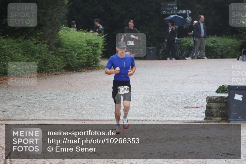13.09.2026 - Stadtparktriathlon Emre Sener http://msf.ph/oto/10266353 13.09.2026 12:45:46 Laufen 857, 722, 722, 857, 858, 1017 meine-sportfotos.de