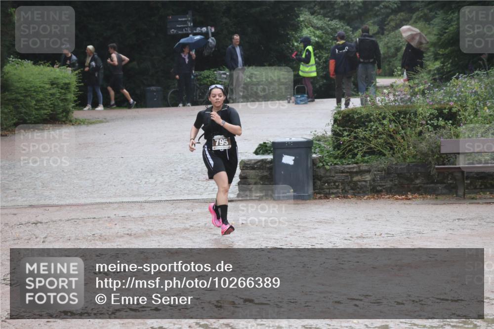 13.09.2026 - Stadtparktriathlon Emre Sener http://msf.ph/oto/10266389 13.09.2026 12:46:12 Laufen 795, 722, 795, 858, 1017 meine-sportfotos.de