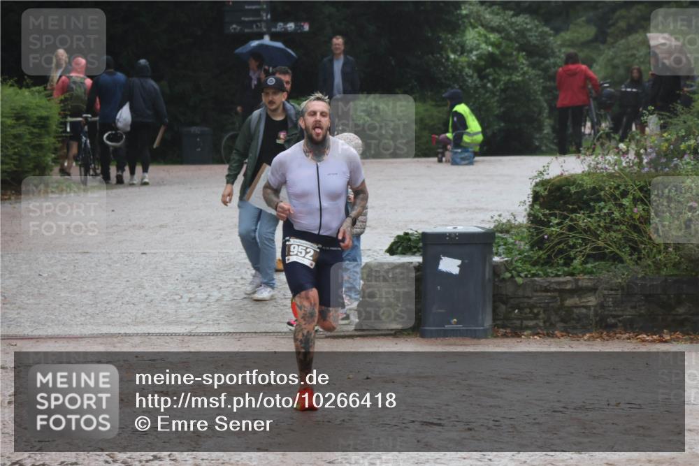 13.09.2026 - Stadtparktriathlon Emre Sener http://msf.ph/oto/10266418 13.09.2026 12:47:19 Laufen 952, 756, 952 meine-sportfotos.de