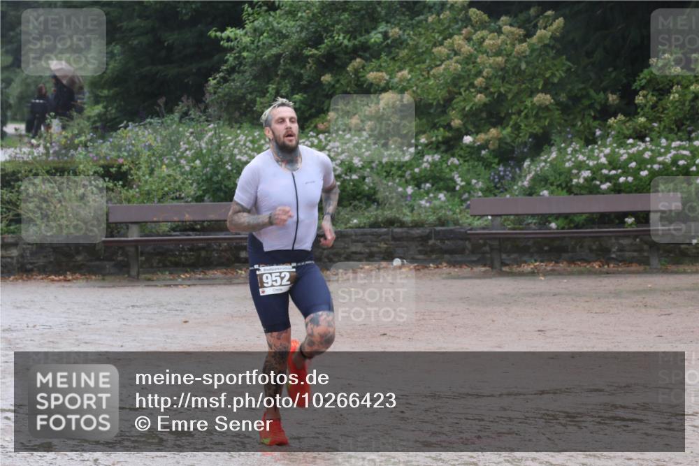13.09.2026 - Stadtparktriathlon Emre Sener http://msf.ph/oto/10266423 13.09.2026 12:47:22 Laufen 952, 952 meine-sportfotos.de