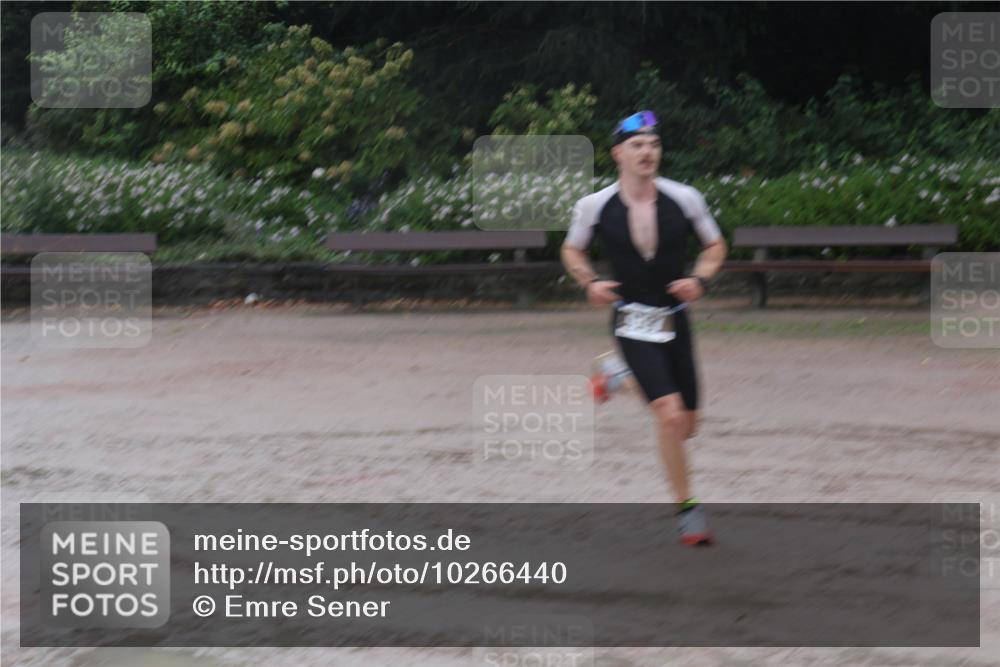 13.09.2026 - Stadtparktriathlon Emre Sener http://msf.ph/oto/10266440 13.09.2026 12:48:05 Laufen 997 meine-sportfotos.de