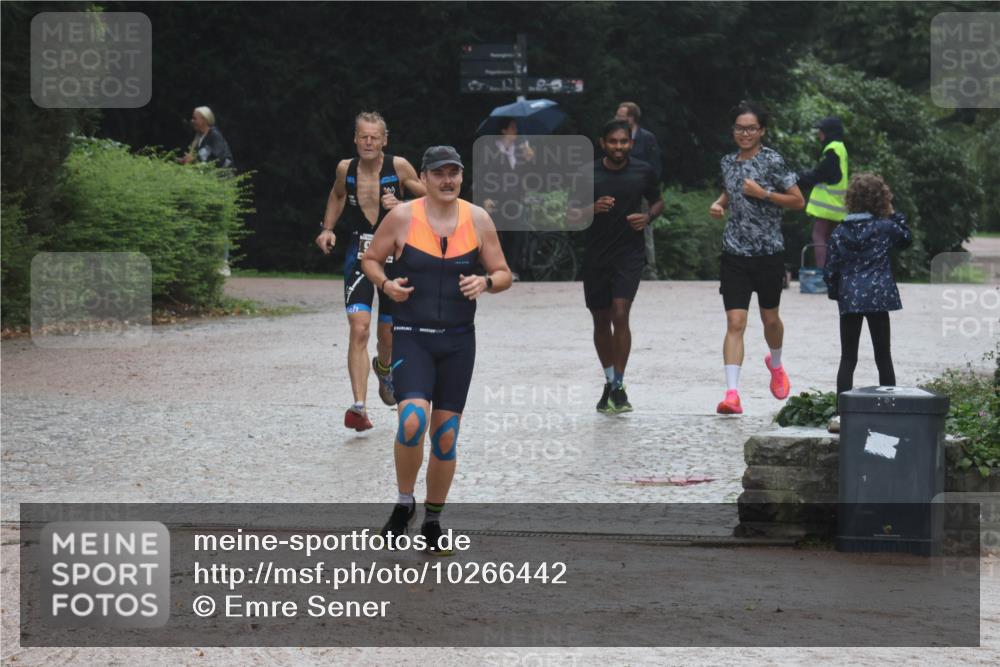 13.09.2026 - Stadtparktriathlon Emre Sener http://msf.ph/oto/10266442 13.09.2026 12:48:26 Laufen 831, 926 meine-sportfotos.de