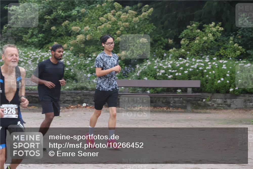 13.09.2026 - Stadtparktriathlon Emre Sener http://msf.ph/oto/10266452 13.09.2026 12:48:32 Laufen 5, 926, 831, 869, 926 meine-sportfotos.de