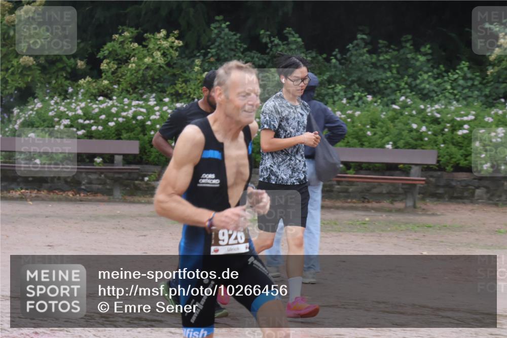 13.09.2026 - Stadtparktriathlon Emre Sener http://msf.ph/oto/10266456 13.09.2026 12:48:34 Laufen 920, 831, 869, 926 meine-sportfotos.de