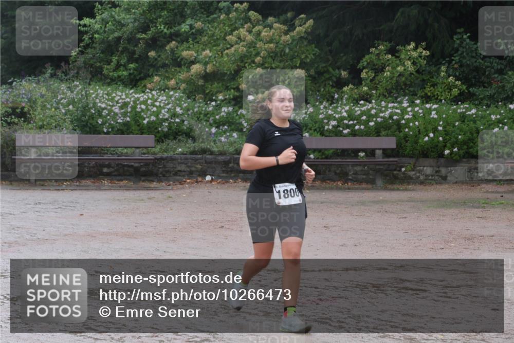 13.09.2026 - Stadtparktriathlon Emre Sener http://msf.ph/oto/10266473 13.09.2026 12:48:52 Laufen 5, 1800, 816, 828, 869, 1800 meine-sportfotos.de