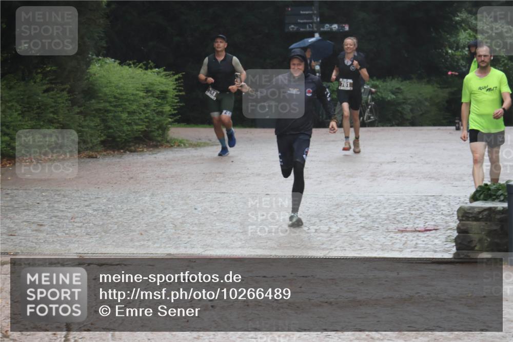 13.09.2026 - Stadtparktriathlon Emre Sener http://msf.ph/oto/10266489 13.09.2026 12:50:21 Laufen 1761, 761, 878, 933 meine-sportfotos.de