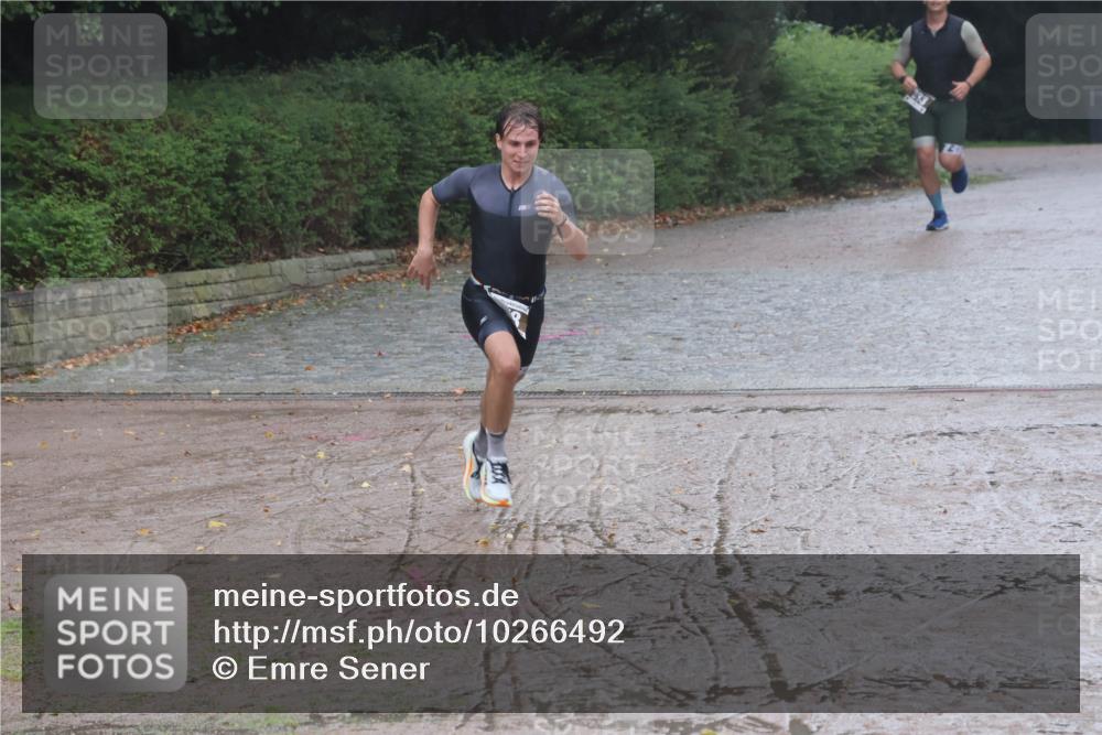 13.09.2026 - Stadtparktriathlon Emre Sener http://msf.ph/oto/10266492 13.09.2026 12:50:22 Laufen 761, 878, 933 meine-sportfotos.de