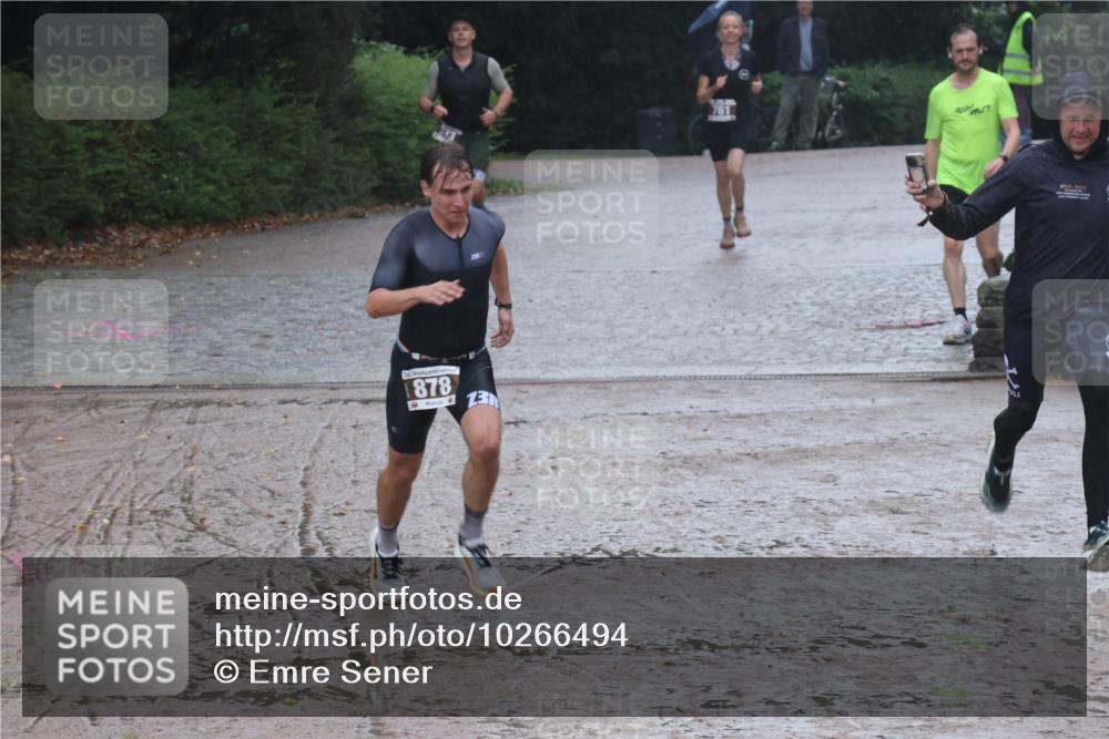 13.09.2026 - Stadtparktriathlon Emre Sener http://msf.ph/oto/10266494 13.09.2026 12:50:23 Laufen 25, 878, 761, 761, 878, 933 meine-sportfotos.de