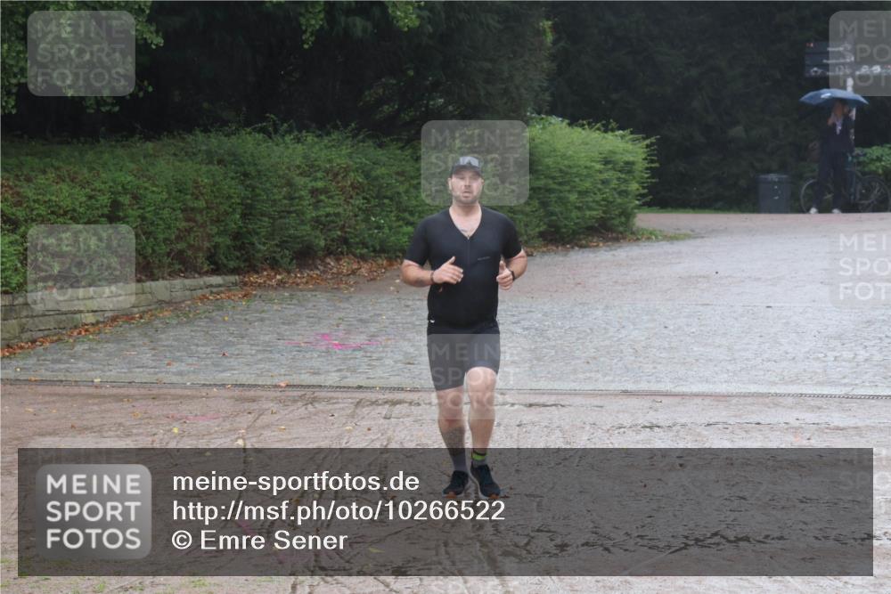 13.09.2026 - Stadtparktriathlon Emre Sener http://msf.ph/oto/10266522 13.09.2026 12:51:23 Laufen 935 meine-sportfotos.de