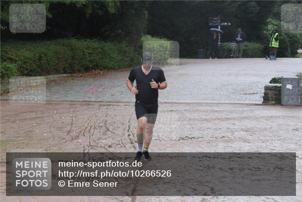 13.09.2026 - Stadtparktriathlon Emre Sener http://msf.ph/oto/10266526 13.09.2026 12:51:25 Laufen 893, 935 meine-sportfotos.de