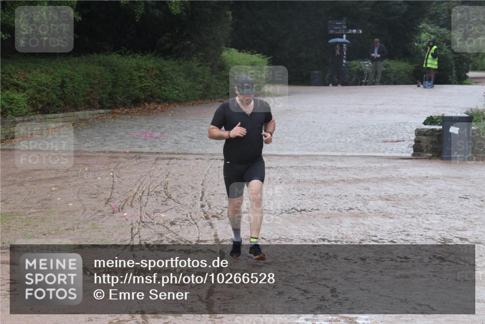 13.09.2026 - Stadtparktriathlon Emre Sener http://msf.ph/oto/10266528 13.09.2026 12:51:25 Laufen 893, 935 meine-sportfotos.de