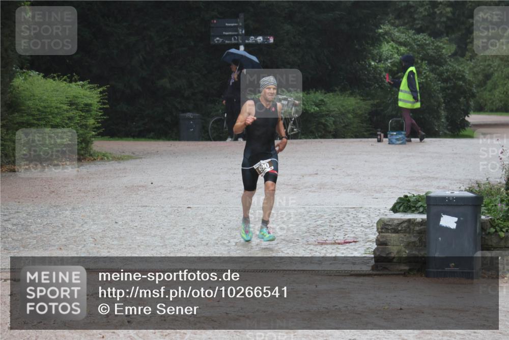 13.09.2026 - Stadtparktriathlon Emre Sener http://msf.ph/oto/10266541 13.09.2026 12:52:06 Laufen 990 meine-sportfotos.de