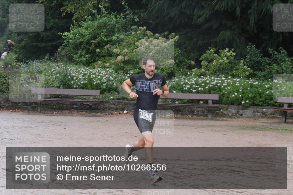 13.09.2026 - Stadtparktriathlon Emre Sener http://msf.ph/oto/10266556 13.09.2026 12:52:46 Laufen 1050, 851, 1036, 1060 meine-sportfotos.de