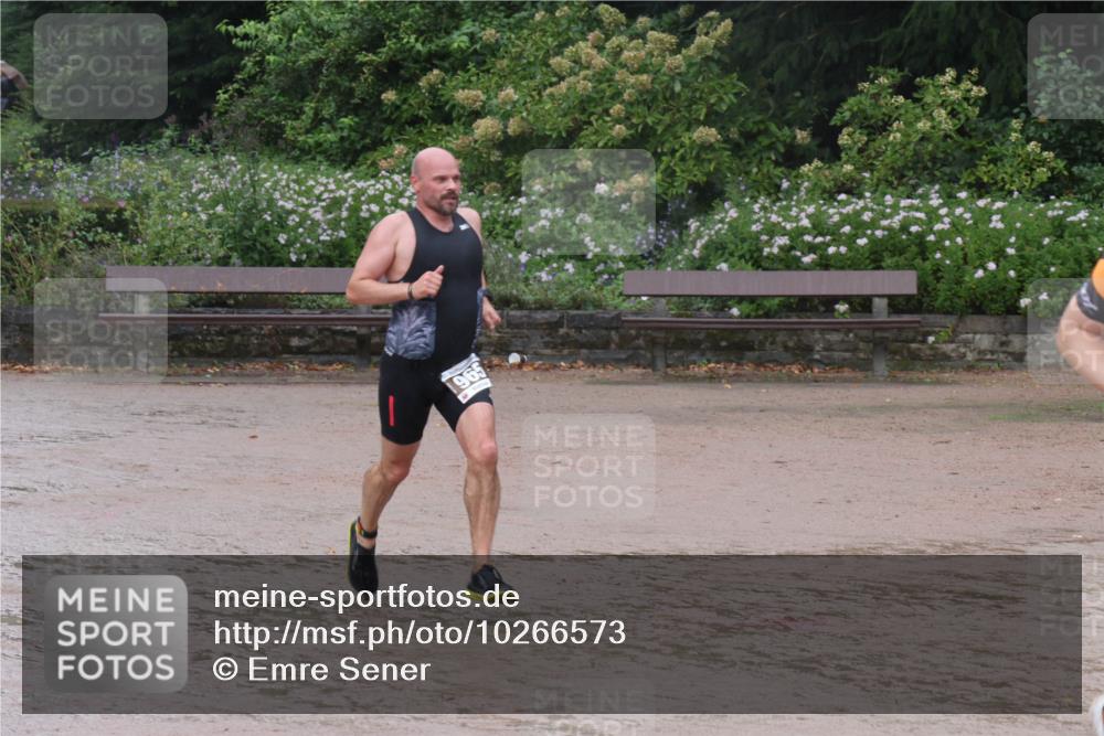 13.09.2026 - Stadtparktriathlon Emre Sener http://msf.ph/oto/10266573 13.09.2026 12:53:19 Laufen 1965, 884, 934, 964, 965, 1030 meine-sportfotos.de