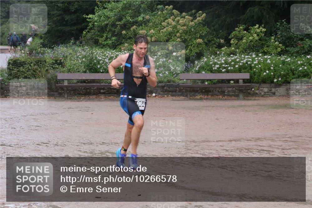 13.09.2026 - Stadtparktriathlon Emre Sener http://msf.ph/oto/10266578 13.09.2026 12:53:22 Laufen 964, 884, 934, 964, 965, 1030 meine-sportfotos.de