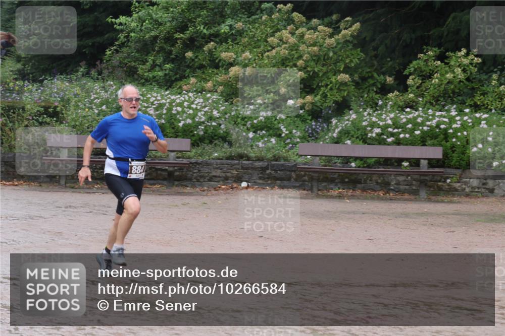 13.09.2026 - Stadtparktriathlon Emre Sener http://msf.ph/oto/10266584 13.09.2026 12:53:42 Laufen 884, 884, 1001 meine-sportfotos.de