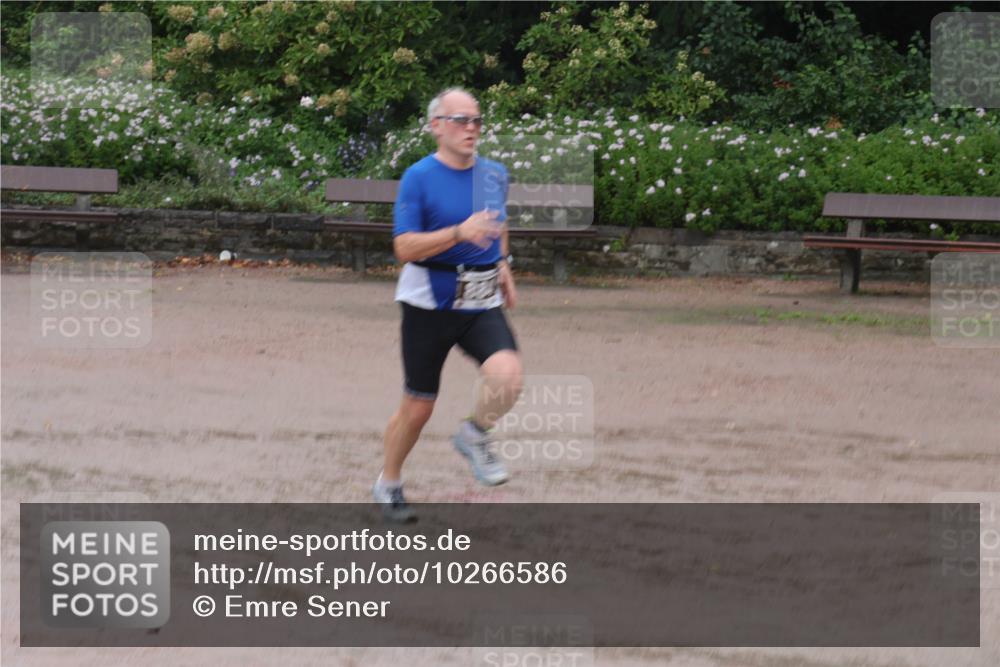 13.09.2026 - Stadtparktriathlon Emre Sener http://msf.ph/oto/10266586 13.09.2026 12:53:43 Laufen 884, 1001 meine-sportfotos.de