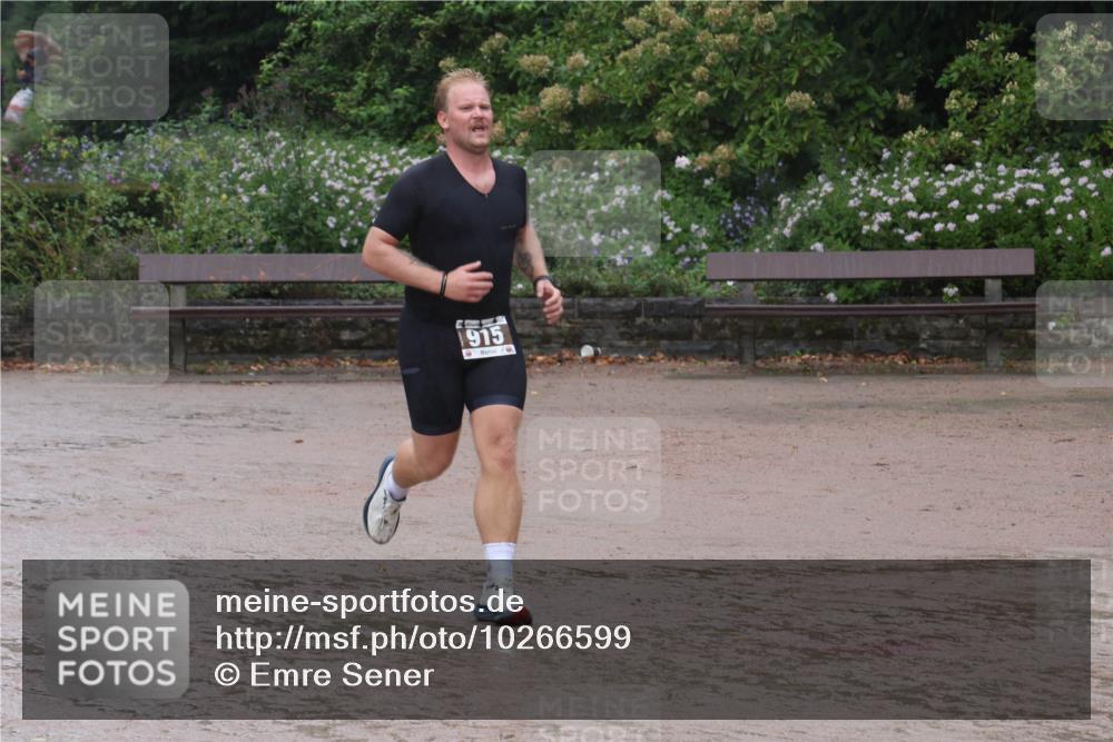 13.09.2026 - Stadtparktriathlon Emre Sener http://msf.ph/oto/10266599 13.09.2026 12:54:21 Laufen 1915, 915, 962 meine-sportfotos.de