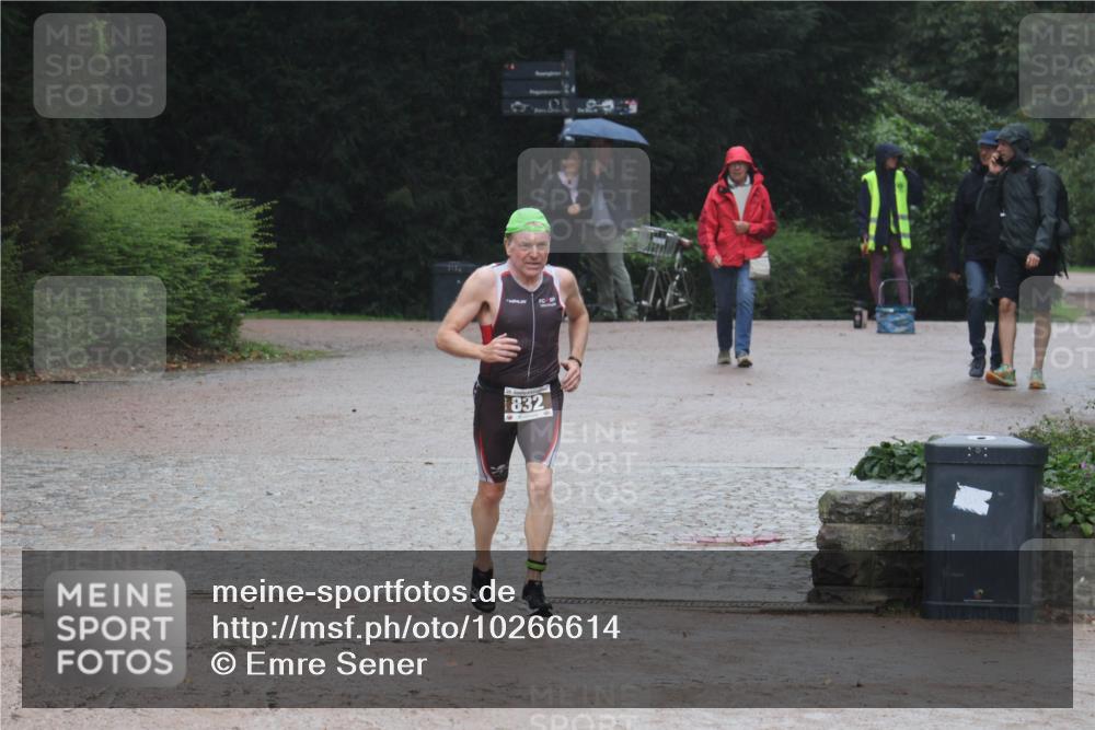 13.09.2026 - Stadtparktriathlon Emre Sener http://msf.ph/oto/10266614 13.09.2026 12:54:48 Laufen 832, 14, 832, 941 meine-sportfotos.de